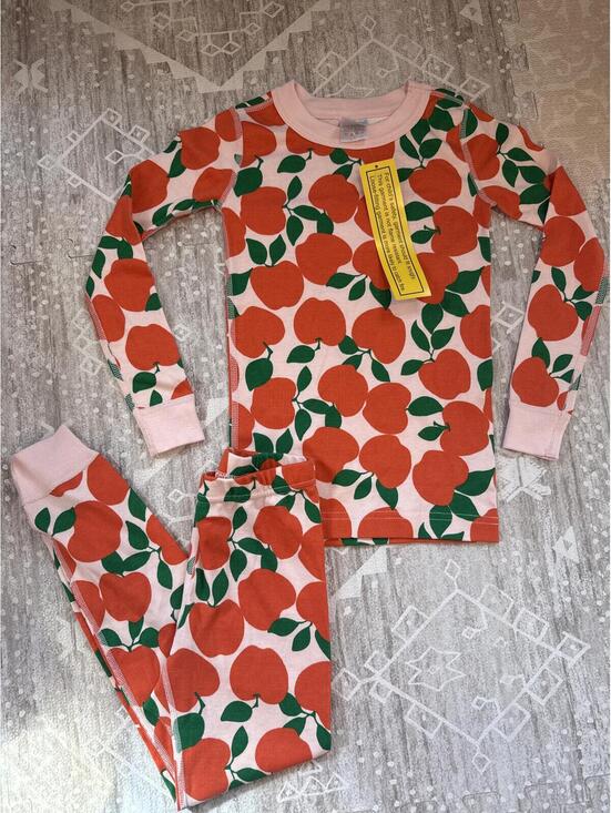 Hanna Andersson Other - NWT Hanna Andersson Kids Organic Cotton Pajama Set with Apple Print, Size 5